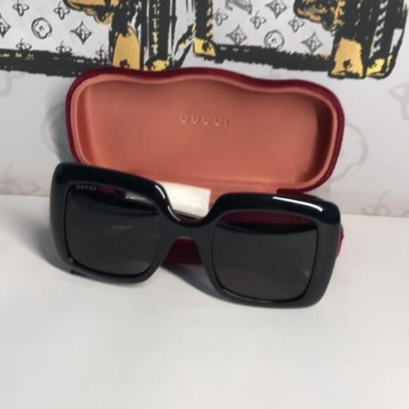 New Authentic ✨ Gucci GG0896S 001 – Oversized Black Square Sunglasses ✨ - Picture 3 of 13